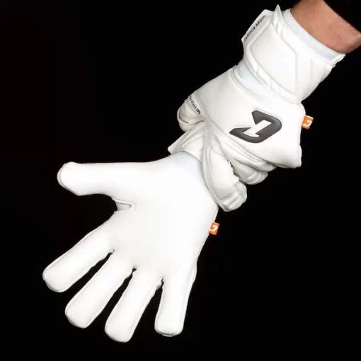 Weiße Torwarthandschuhe von Catch & Keep - Unser Day Viper Pro 2.0 (weiß) mit optimaler Haltbarkeit und einem Grip der hält was er verspricht - Jetzt kaufen!